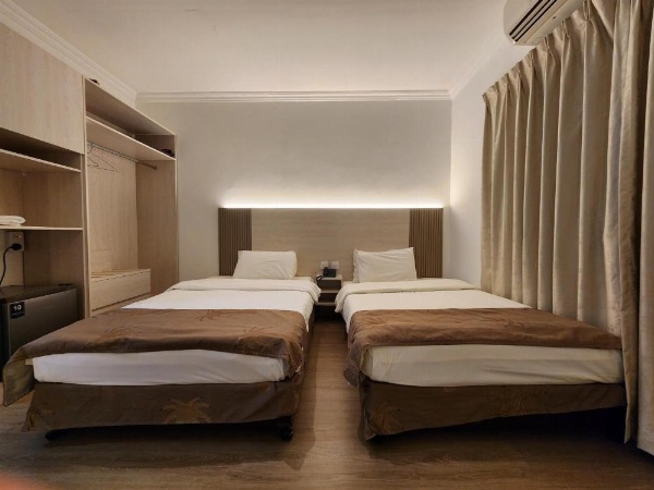 Sharjah International Airport Hotel image 12